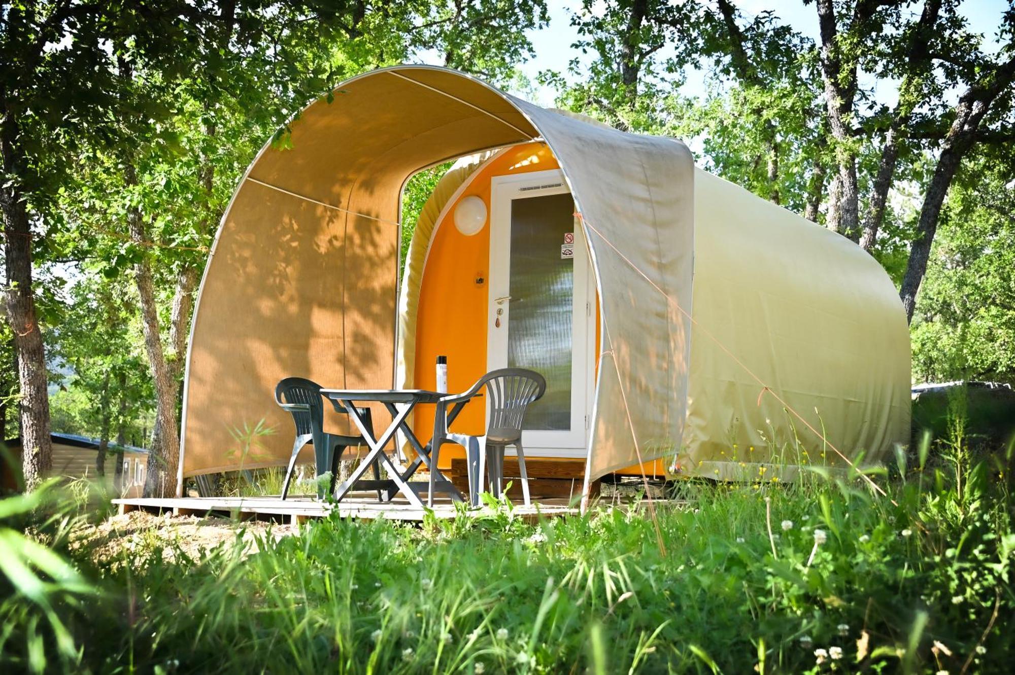 Camping Le Colorado روستريل المظهر الخارجي الصورة