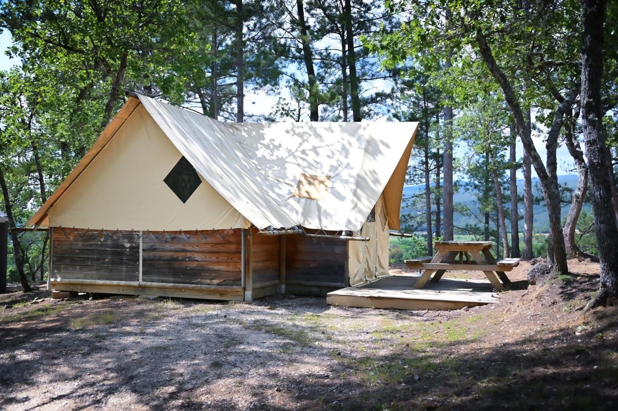 Camping Le Colorado روستريل المظهر الخارجي الصورة