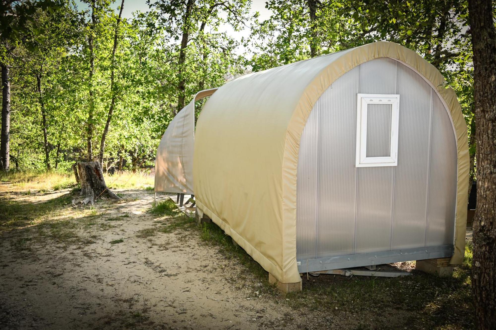 Camping Le Colorado روستريل المظهر الخارجي الصورة